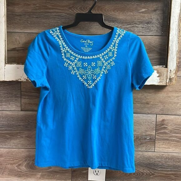 Coral Bay Petite Ladies , Size Petite Large, Blue with White Embroidered Trim - Picture 2 of 5